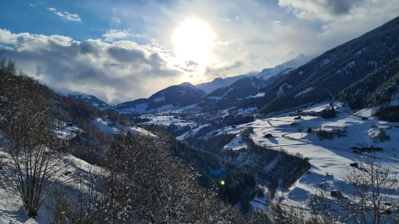 Chesa Prema Bed & Breakfast - Restaurant Disentis Zewnętrze zdjęcie